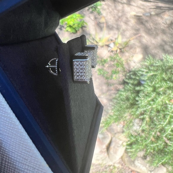 New Moissanite Screw Back Earrings 1.08CT, 18K White Gold Plated Sterling Silver - Picture 12 of 17